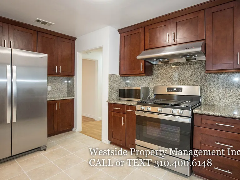 3515 Military Ave — Photo 6