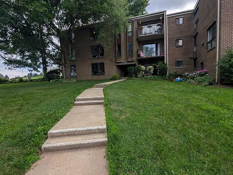 3230 Spartan Rd — Photo 2