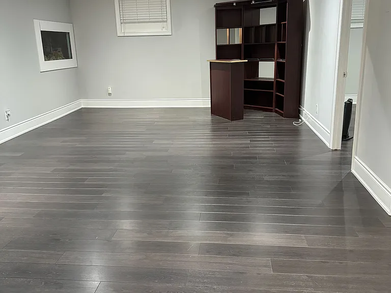 228 Coons Rd E — Photo 5