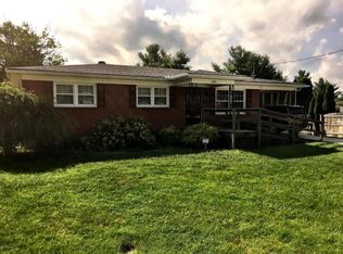 6704 Fernhaven Rd, Louisville, KY 40228