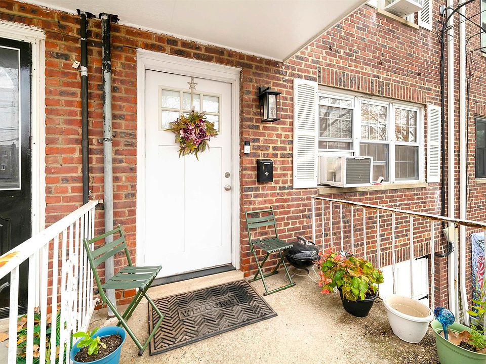 1st image of 64 College St #1