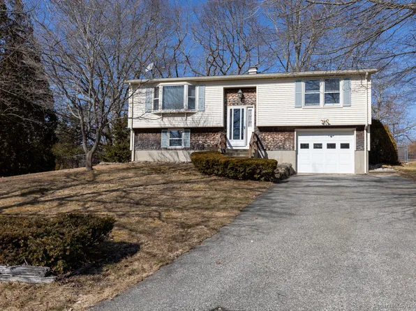 127 Lamphere Road, Groton, CT 06355