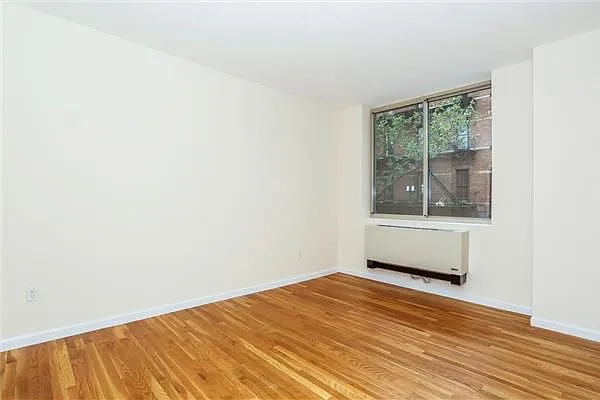 Sold by Avenue Sotheby's International Realty | media 5
