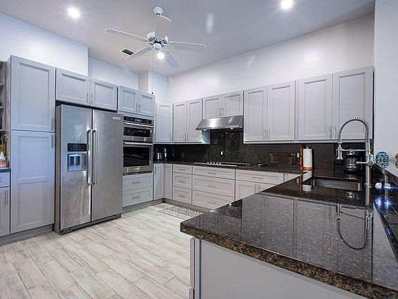 3rd image of 10120 Lombardy Drive