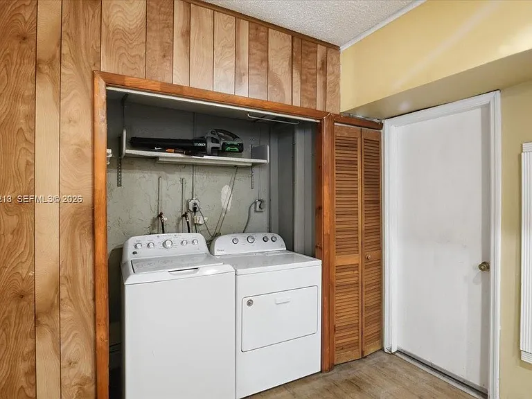 9349 NW 47th St — Photo 39