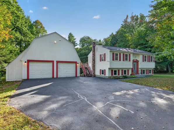 6 Strout Brook Drive, Standish, ME 04085