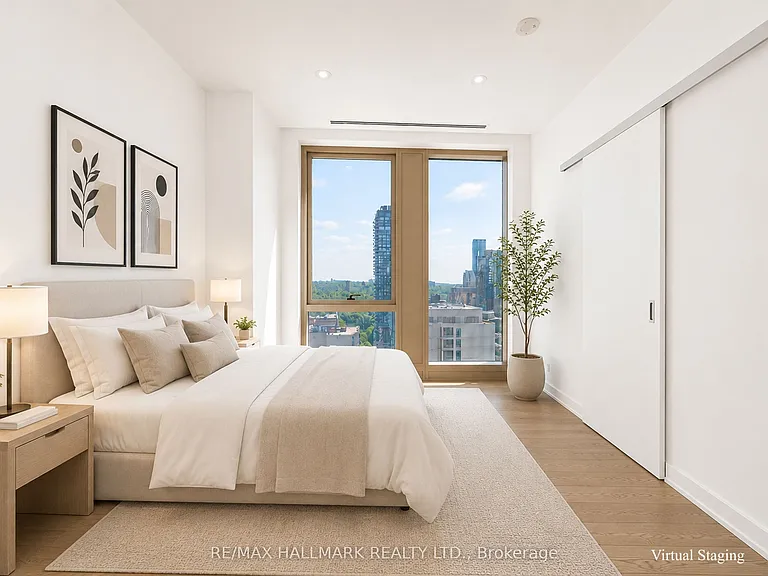 1315 Bay St #1901 — Photo 21