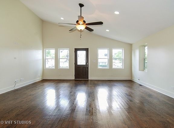 2nd image of 8834 Congress Park Ave