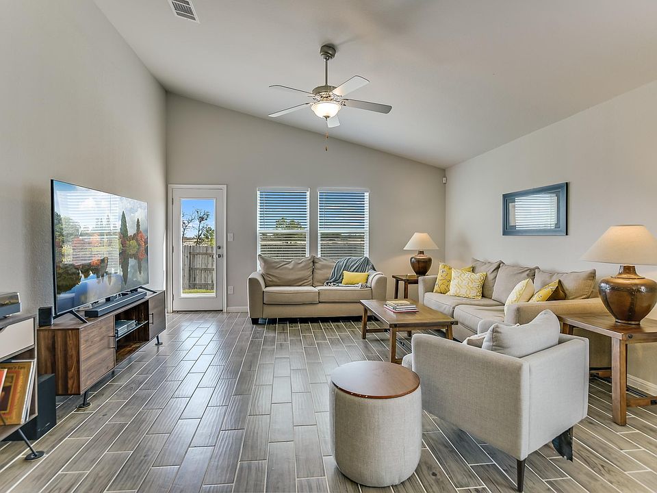 1st image of 19121 Scoria Dr