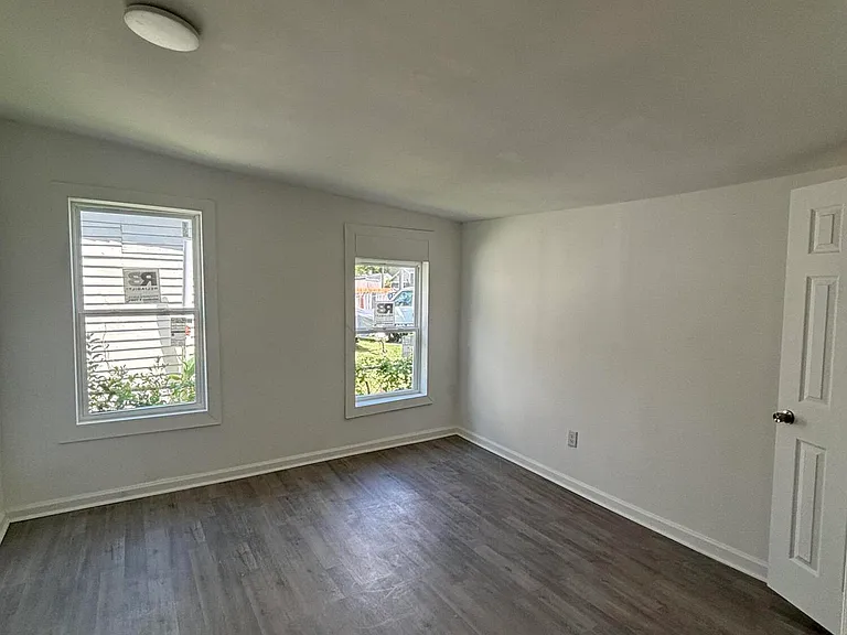 1744 Hicks St — Photo 14