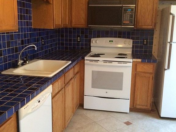 2nd image of 6 Brandy Ct