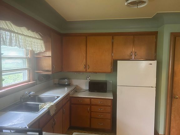 5th image of 1016 S 1st Ave