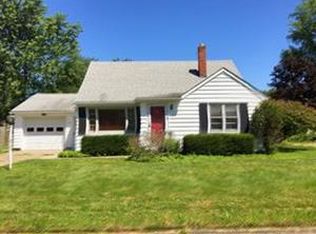 18 Leon Pl, Fredonia, NY