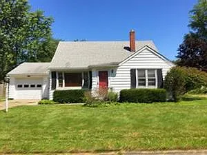 18 Leon Pl photo 1