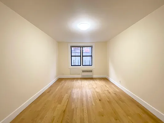 Rented by Bruma Realty LLC | media 11