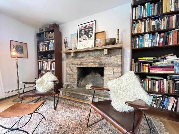 55 N Chestnut St, Beacon, NY 12508