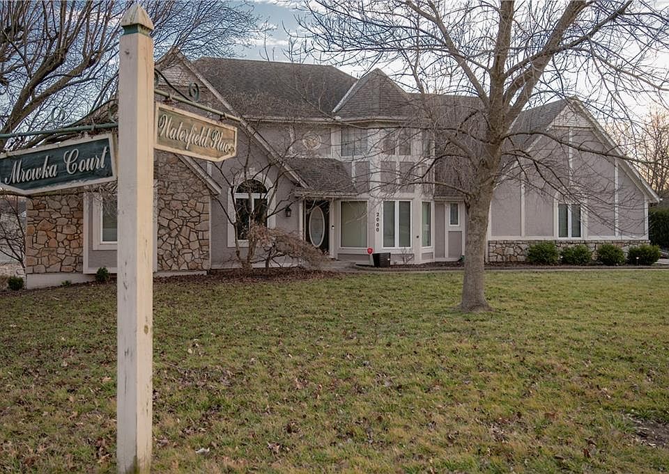 2000 NE Waterfield Pl, Blue Springs, MO 64014 Zillow