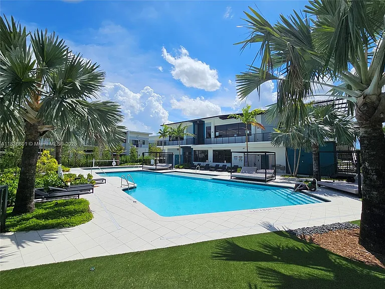 4400 Sunrise Blvd #T1 — Photo 61