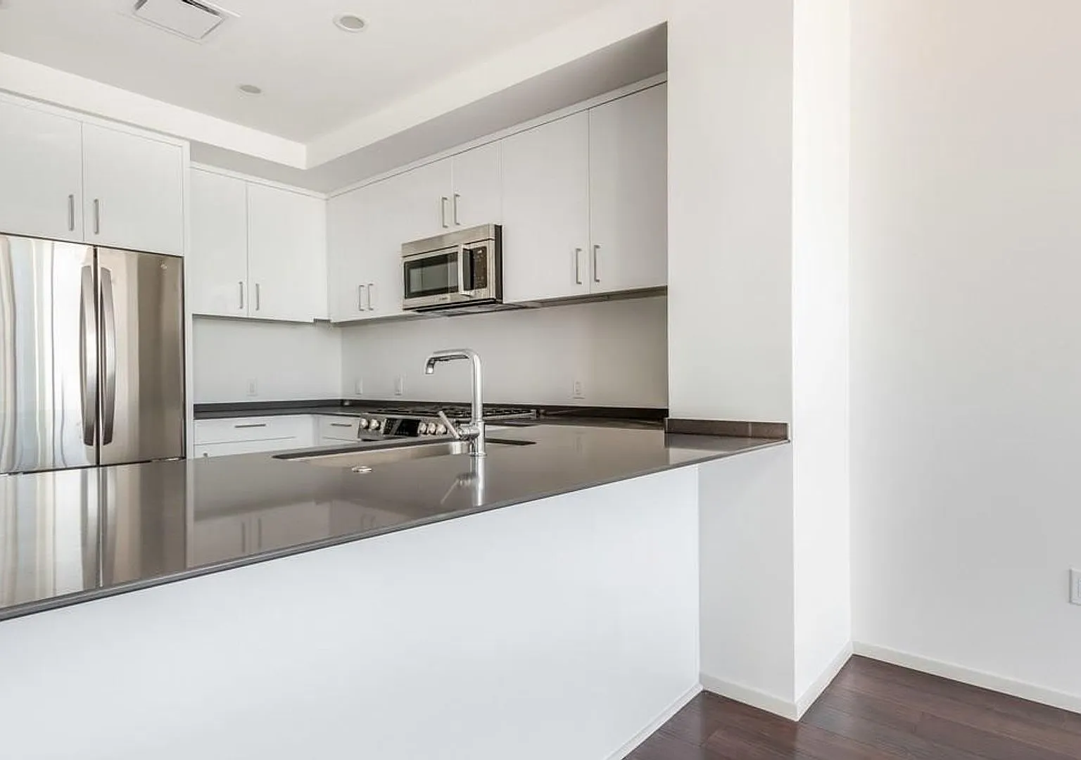 Luxurious Downtown 1x1 — Photo 4