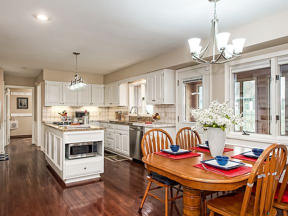 5th image of 4865 Mannboro Dr