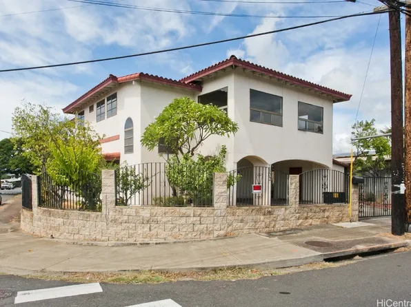 1302 Haloa Dr, Honolulu, HI 96818