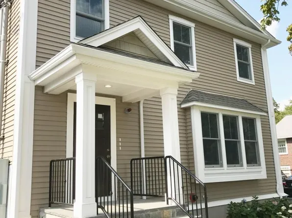 8 Mechanic St #1, Foxboro, MA 02035