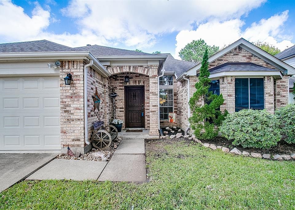 1st image of 7047 River Garden Dr