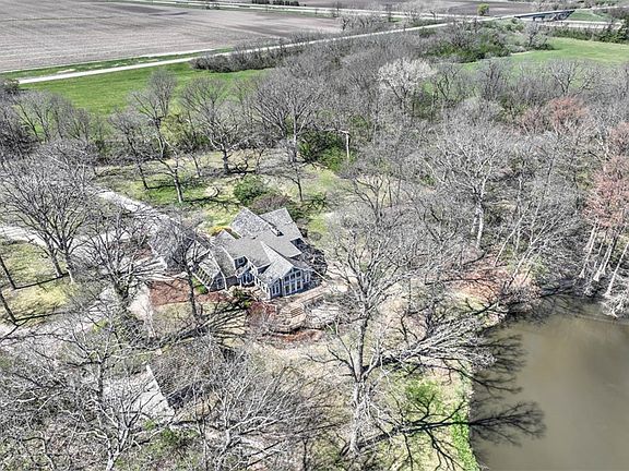 3rd image of 996 S Twin Lakes Rd