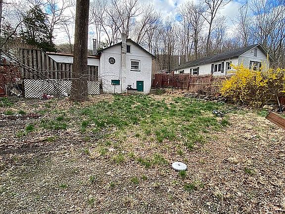 3rd image of 5 Oakwood Ave