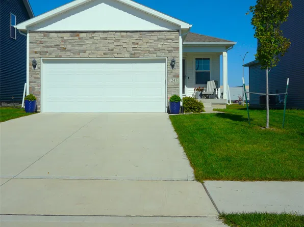 1245 NW Williamsburg Ln, Waukee, IA 50263