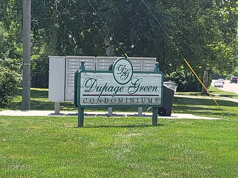 Welcome
to
DUPAGE GREEN CONDOMINIUMS