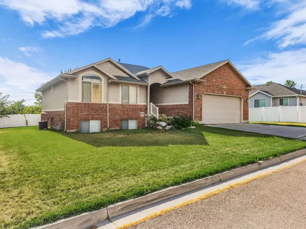 574 E 200 N, Kaysville, UT 84037