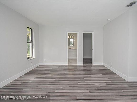 5th image of 9222 Shadow Wood Blvd