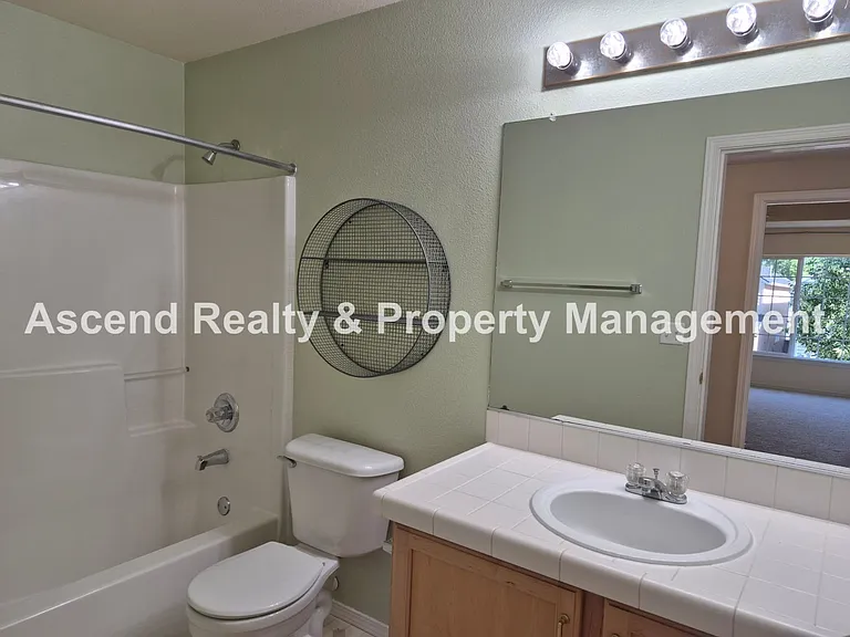 17634 SW September Ln — Photo 9