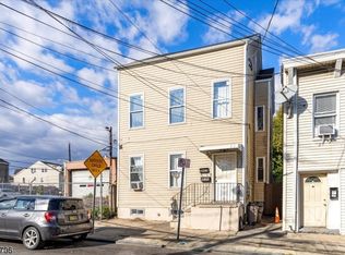 25 Washington Ave, Paterson, NJ 07503