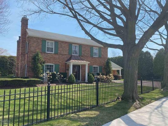 280 Grosse Pointe Blvd Grosse Pointe Farms Mi 48236 Zillow