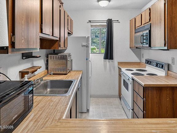 4th image of 4380 Matich Dr