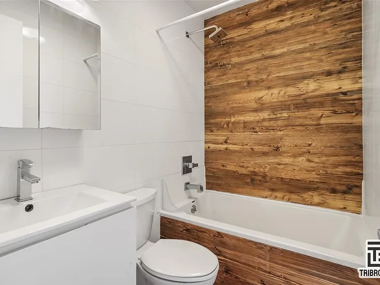 506 Warren St #2E — Photo 7