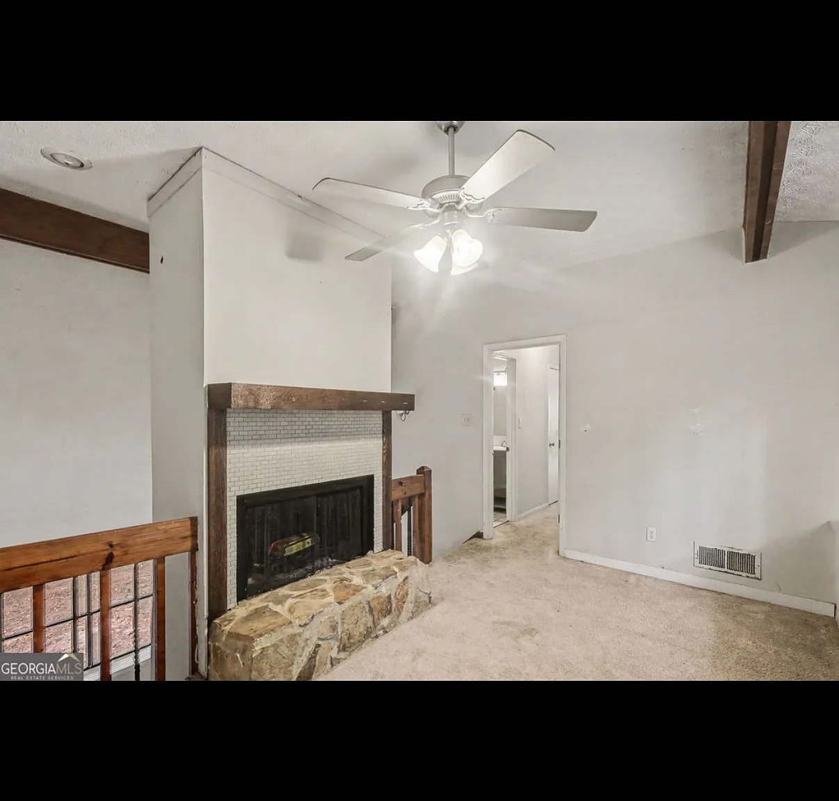 3 bed, 2.5 bath, 1660 sqft, $2,700 — Photo 3