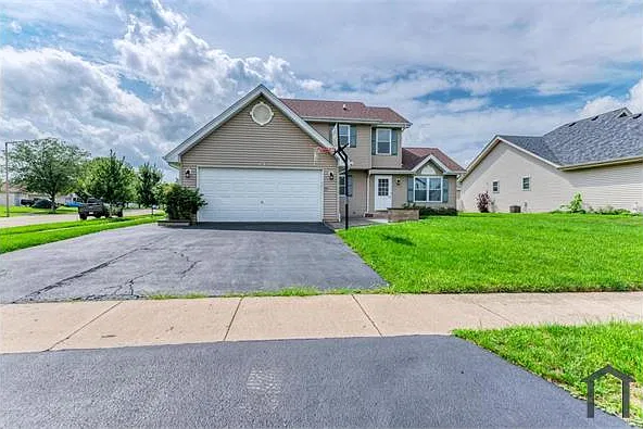 5 bed, 2622 sqft, $4,200 — Photo 3