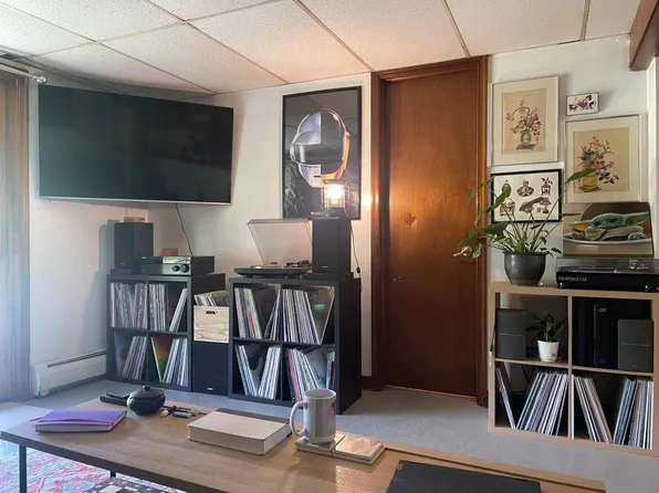 (undisclosed Address), Stroudsburg, PA 18360