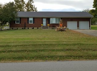 1135 Cabin Creek Rd, Winchester, KY 40391