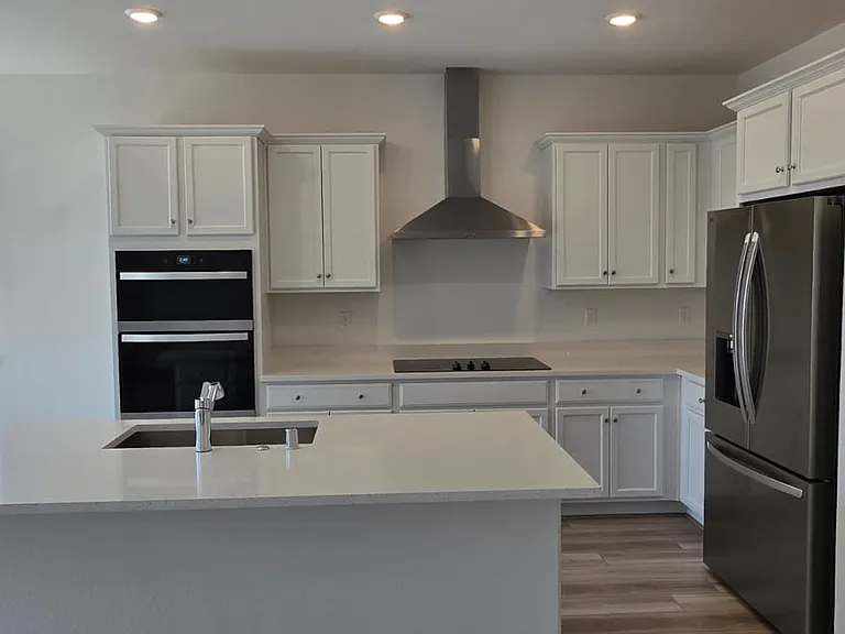 1572 Halo Pl — Photo 4