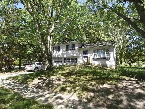 22 Sunnyside Dr, Cape May, NJ 08204
