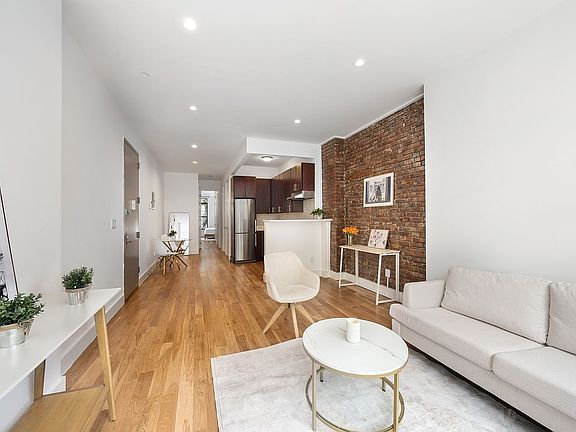 4th image of 355A Halsey St #2