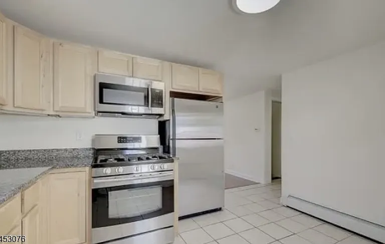 443 Downer St — Photo 8