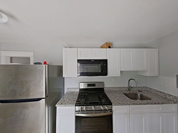 4th image of 1602 E Duval St
