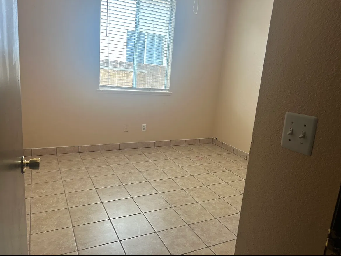 16649 Emerson Ct photo 1