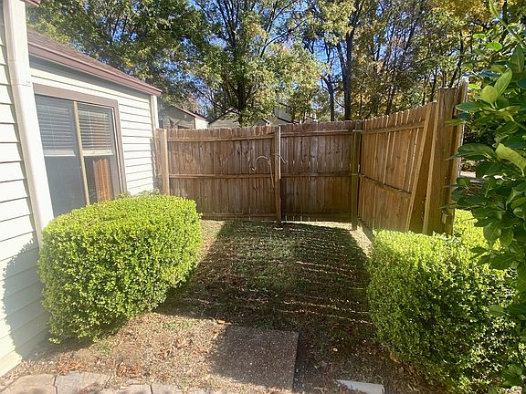 4th image of 4835 Quail Hollow Dr