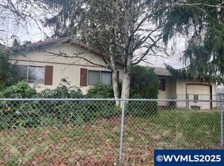 4122 Vickie Ct, Hubbard, OR 97032